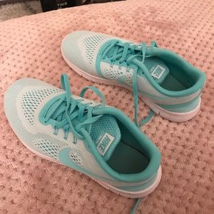 Nike free run blue/green size 8.5